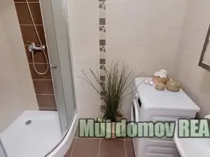 Pronájem bytu 2+kk, Praha - Karlín, Prvního pluku, 45 m2
