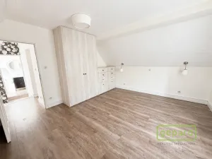 Pronájem rodinného domu, Mníšek pod Brdy, U nádraží, 140 m2
