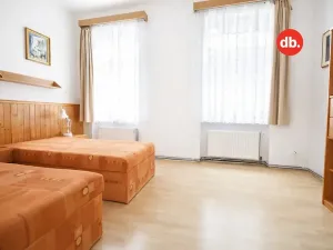 Pronájem bytu 2+1, Karlovy Vary, Krále Jiřího, 58 m2