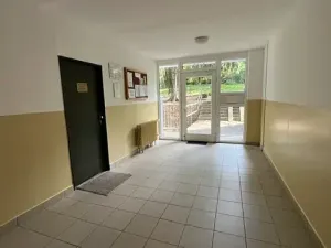 Pronájem bytu 1+1, Mělník, Kosmonautů, 42 m2