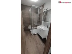 Pronájem bytu 2+1, Praha - Kobylisy, Chabařovická, 67 m2