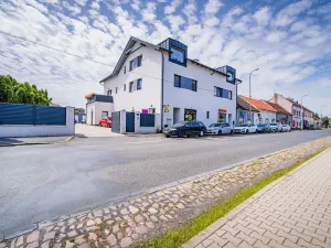 Pronájem bytu 2+kk, Kostelec nad Černými lesy, Pražská, 65 m2