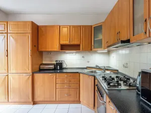 Dražba bytu 4+1, Zeleneč, Mstětická, 96 m2