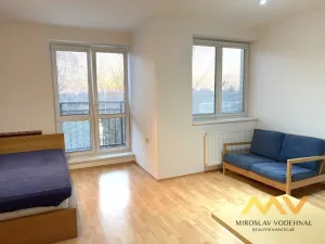 Pronájem bytu 1+kk, Hradec Králové - Třebeš, Ve Stromovce, 31 m2