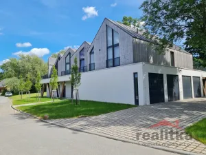 Pronájem bytu 2+kk, Opava, Na Prachovníku, 60 m2