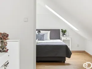 Prodej bytu 3+kk, Praha - Ďáblice, K náměstí, 102 m2
