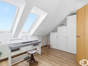 Prodej bytu 3+kk, Praha - Ďáblice, K náměstí, 102 m2