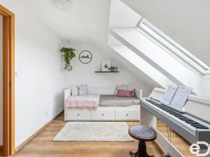 Prodej bytu 3+kk, Praha - Ďáblice, K náměstí, 102 m2