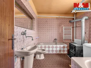 Prodej rodinného domu, Rovensko pod Troskami, Riegrova, 150 m2