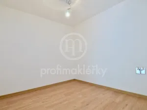 Prodej bytu 2+kk, Oslavany, Široká, 83 m2