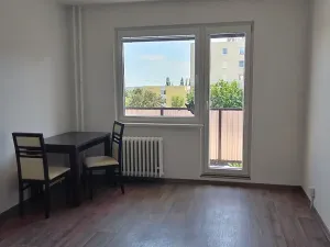 Pronájem bytu 1+kk, Kladno, Dánská, 27 m2