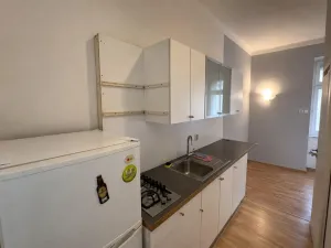 Prodej bytu 1+kk, Praha - Břevnov, Za Strahovem, 29 m2