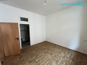 Prodej bytu 2+kk, Mariánské Lázně, Hlavní třída, 46 m2