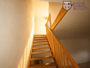 Prodej pozemku pro bydlení, Jesenice, Krtská, 929 m2