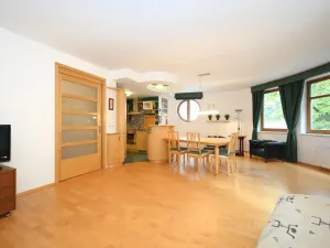 Pronájem bytu 3+kk, Praha - Žižkov, Jeseniova, 99 m2
