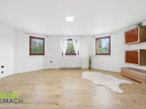 Prodej rodinného domu, Domanín, 288 m2