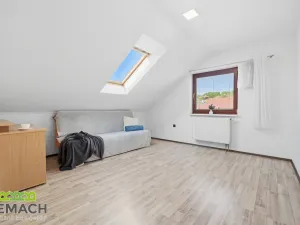 Prodej rodinného domu, Domanín, 288 m2