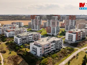 Pronájem garáže, Praha - Letňany, Hlučkova, 21 m2