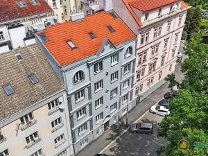 Prodej atypického bytu, Praha - Libeň, Pod Labuťkou, 62 m2