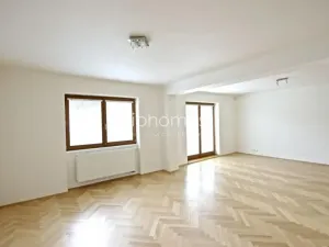 Pronájem rodinného domu, Praha - Nebušice, 253 m2