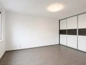 Prodej bytu 1+kk, Praha - Háje, Matúškova, 31 m2