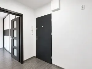 Prodej bytu 1+kk, Praha - Háje, Matúškova, 31 m2