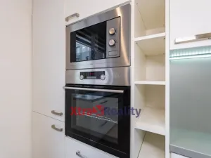 Pronájem bytu 2+kk, Teplice, Křížkovského, 52 m2