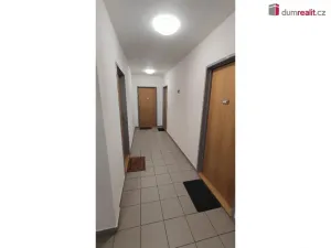 Pronájem garáže, Praha - Dolní Chabry, K Beranovu, 13 m2