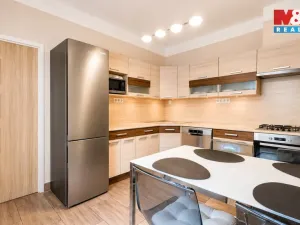 Prodej rodinného domu, Plaňany, Komenského, 92 m2