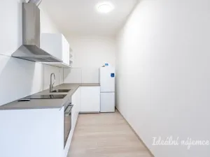 Pronájem bytu 1+kk, Praha - Vysočany, Poděbradská, 39 m2
