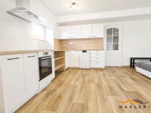 Pronájem rodinného domu, Peč, 85 m2