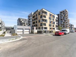 Prodej bytu 1+kk, Praha - Hloubětín, Poděbradská, 33 m2