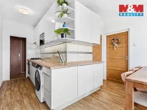 Prodej bytu 3+1, Praha - Strašnice, Tuklatská, 72 m2
