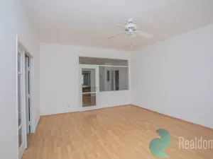 Pronájem bytu 4+1, Praha - Nové Město, Masarykovo nábřeží, 110 m2