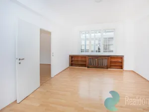 Pronájem bytu 4+1, Praha - Nové Město, Masarykovo nábřeží, 110 m2