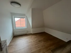 Pronájem bytu 4+kk, Praha - Kobylisy, Klíčanská, 93 m2