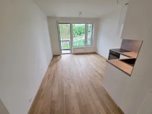 Pronájem bytu 1+kk, Praha - Chodov, Komárkova, 30 m2