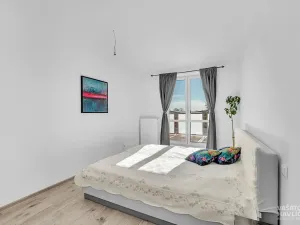 Prodej bytu 3+kk, Hradec Králové, K Meteoru, 77 m2