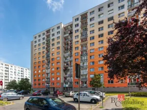Prodej bytu 2+1, Pardubice - Studánka, Luďka Matury, 76 m2