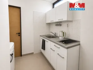 Pronájem výrobních prostor, Zliv, Třešňová, 100 m2