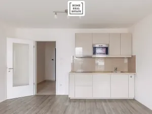 Prodej bytu 1+kk, Praha - Smíchov, Pod Barvířkou, 44 m2