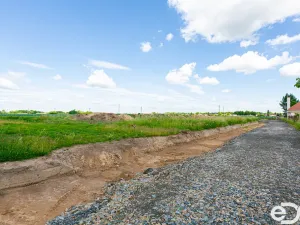 Prodej pozemku pro bydlení, Kovanice, 666 m2