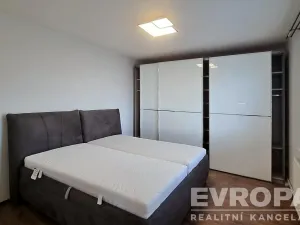 Pronájem bytu 3+1, Nehvizdy, Gabčíkova, 68 m2