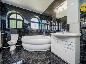 Prodej rodinného domu, Frýdek-Místek, Stará Riviera, 249 m2
