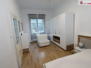 Pronájem bytu 2+1, Praha - Vinohrady, 75 m2