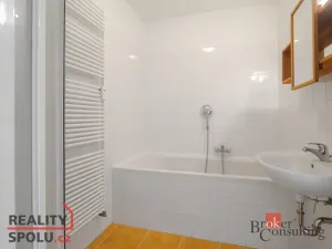 Prodej bytu 3+kk, Trnová, 76 m2