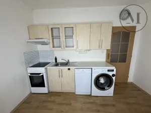 Pronájem bytu 2+kk, České Budějovice, Křižíkova, 40 m2