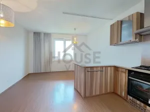 Pronájem bytu 2+kk, Praha - Vršovice, Karpatská, 49 m2