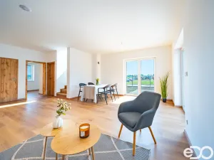 Prodej bytu 5+kk, Vysoké Veselí, Dlouhá, 113 m2