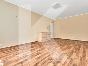 Prodej bytu 3+1, Karlovy Vary, Klínovecká, 86 m2